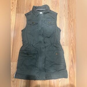 Green utility tunic vest